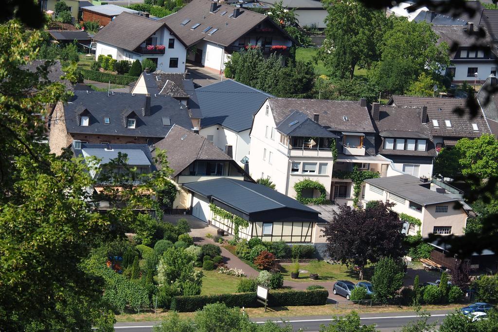 Отель Weingut Clemens Элленц-Польтерсдорф Экстерьер фото